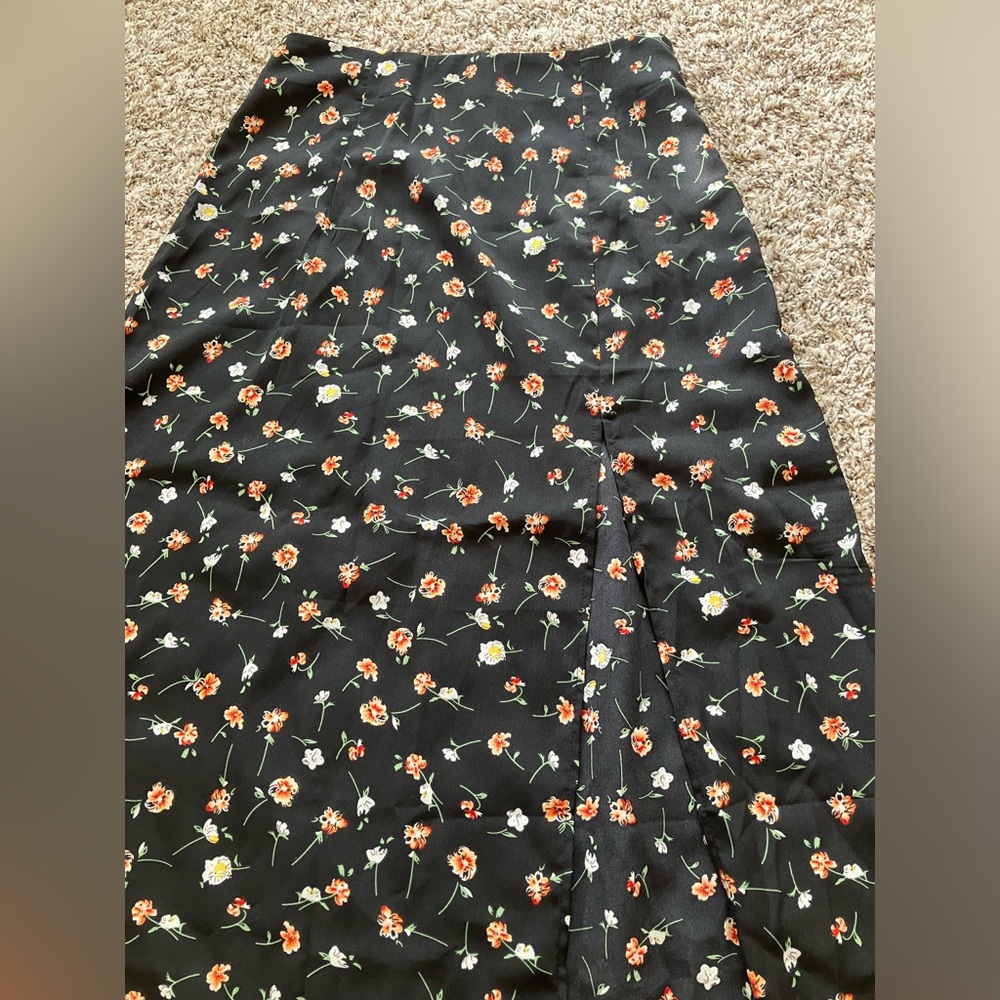 🌸 3/$15 Floral skirt